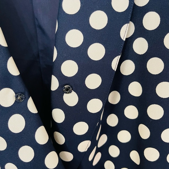 Beautiful Vintage Silk dress by Neiman Marcus. Size M ( vintage size 14) - Picture 10 of 14